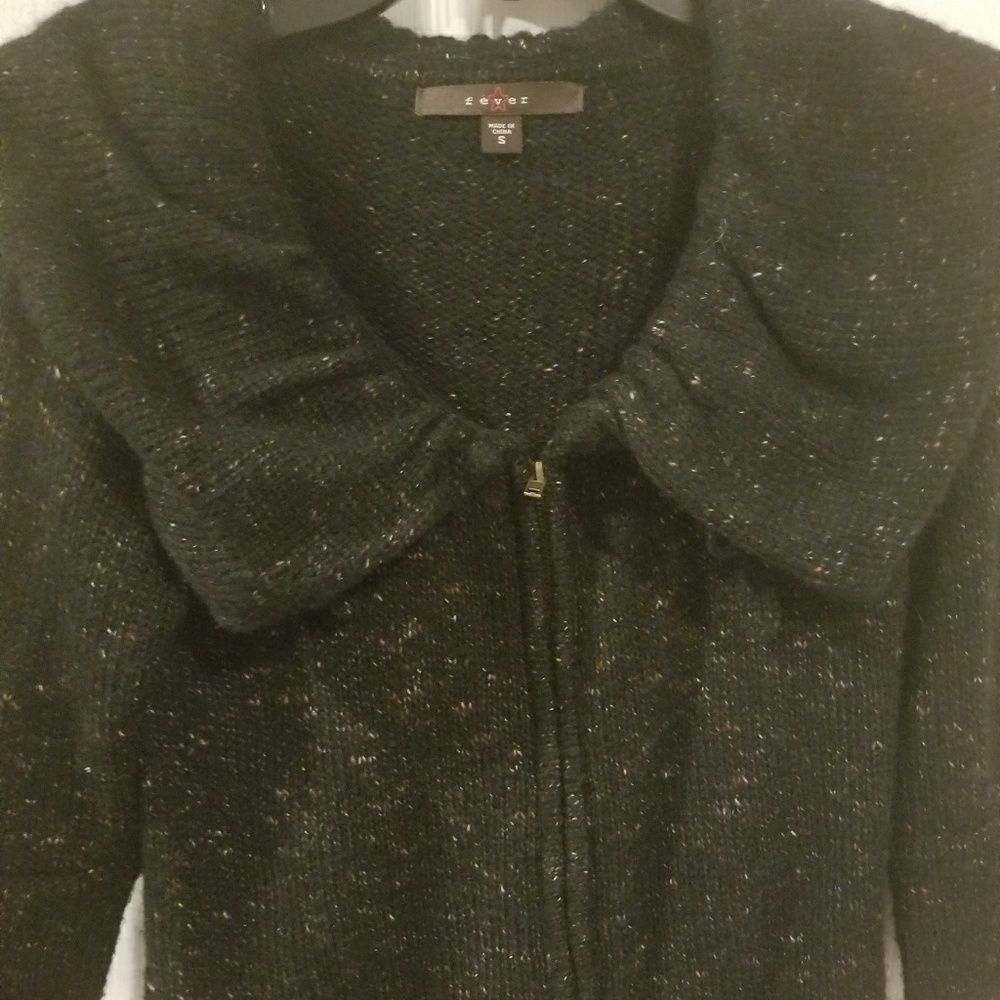 Cute Black 3/4 length Zip-Up Sweater